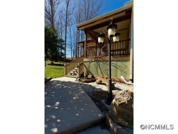 12 Grassy Glen Lane