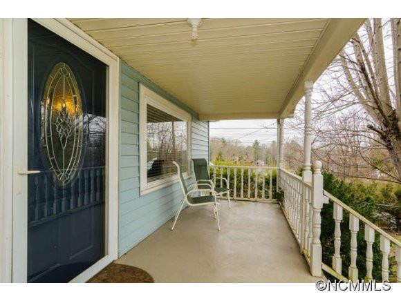 39 Wyatt St - Photo 3