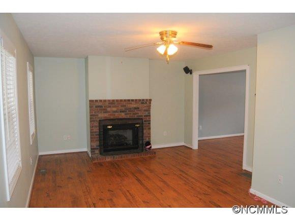 660 FINLEY COVE RD - Photo 2