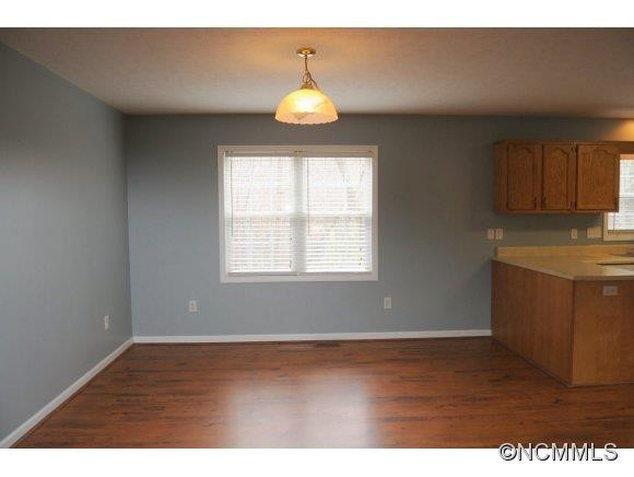 660 FINLEY COVE RD - Photo 4