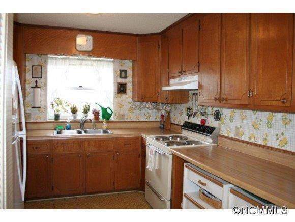 27 Capri Lane - Photo 10