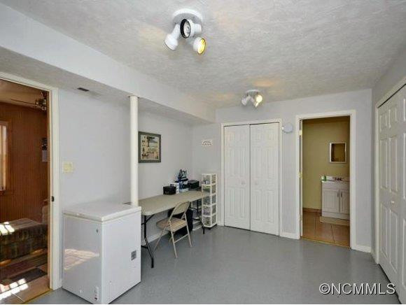 25 WESTWOOD DRIVE - Photo 17
