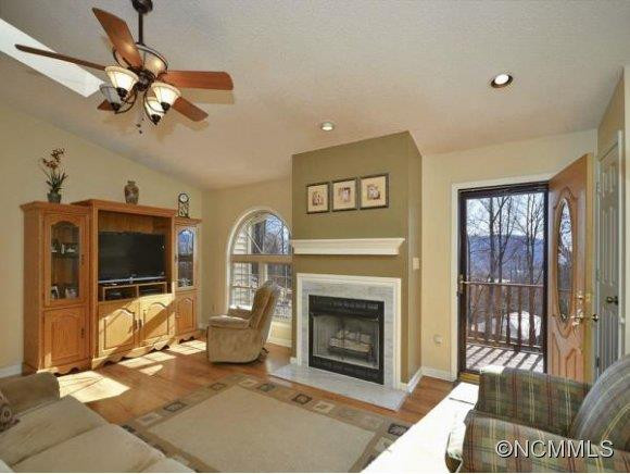 25 WESTWOOD DRIVE - Photo 4