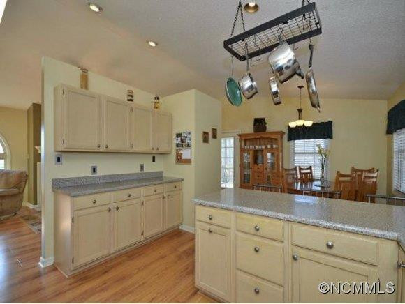 25 WESTWOOD DRIVE - Photo 10
