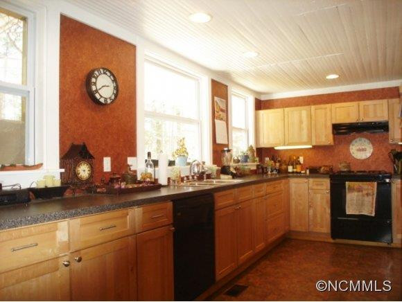 42 Robert E. Lee Drive - Photo 9