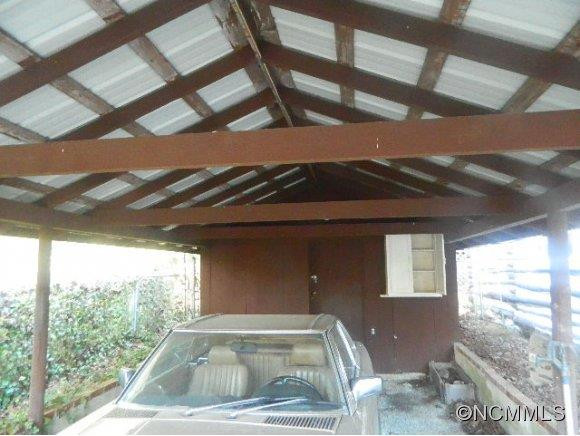 546 Waddell Drive - Photo 3