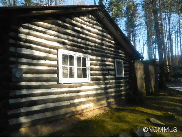 546 Waddell Drive - Photo 5