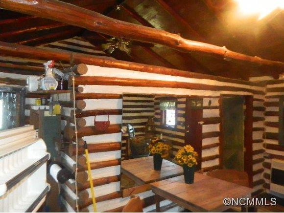 546 Waddell Drive - Photo 8