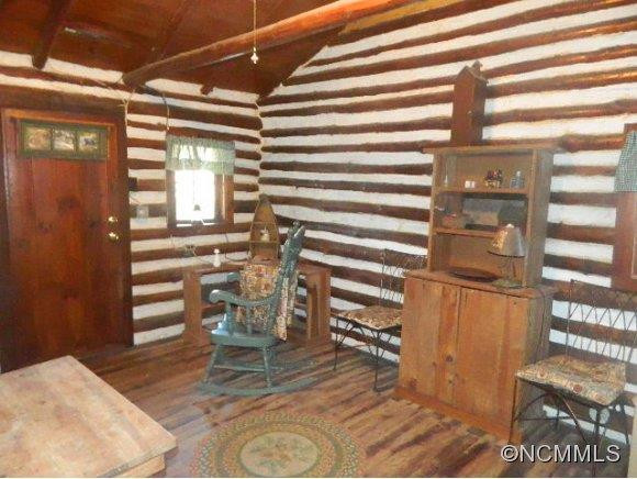 546 Waddell Drive - Photo 10