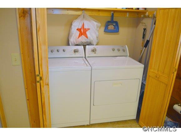 73 Twin Hickory Lane - Photo 18