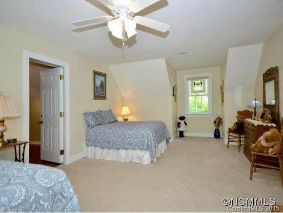 813 BEECH TREE PLACE - Photo 17