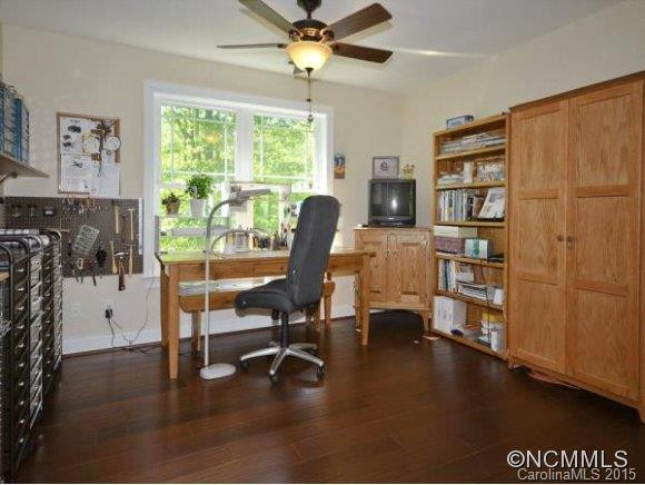 813 BEECH TREE PLACE - Photo 22