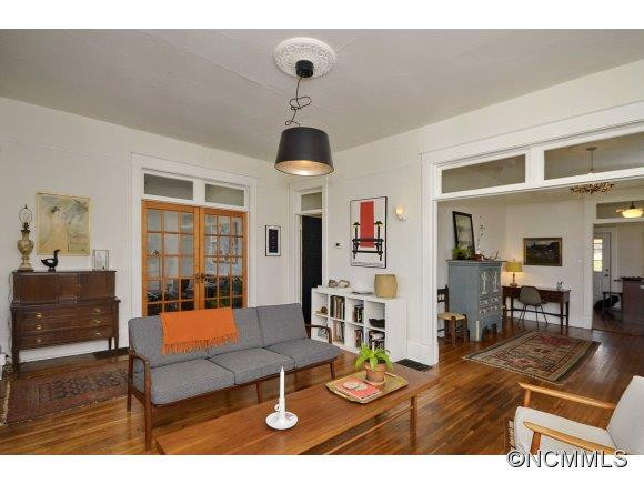 21 Pennsylvania Ave - Photo 3