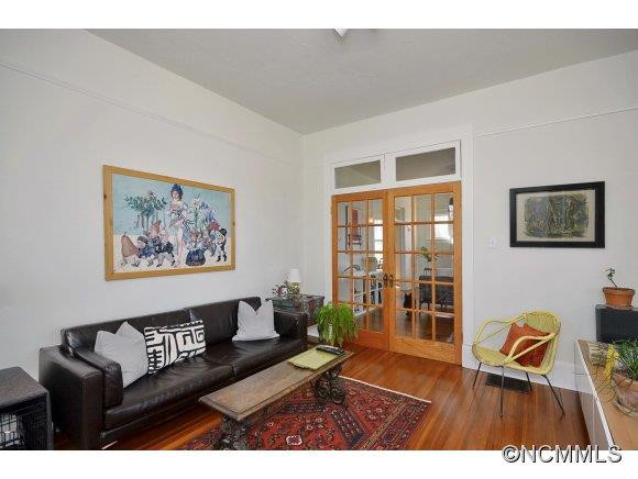 21 Pennsylvania Ave - Photo 6