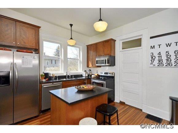 21 Pennsylvania Ave - Photo 10