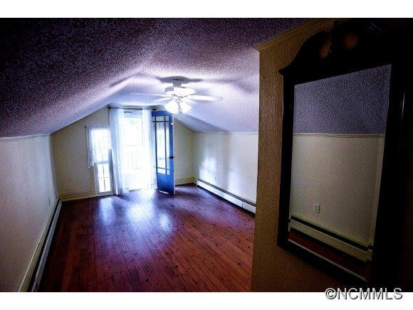 325 Wilson Ave - Photo 12