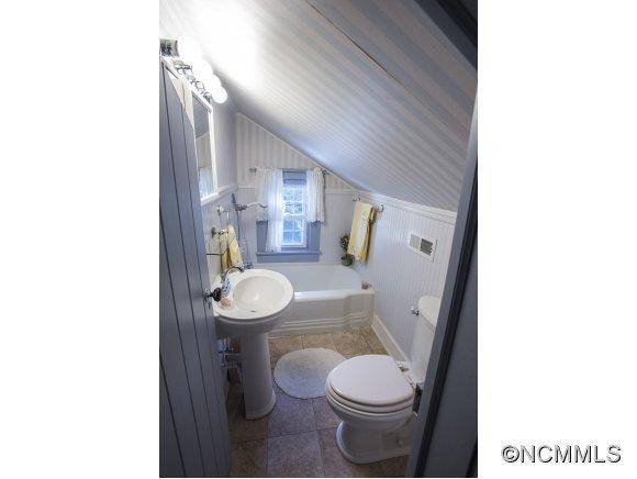325 Wilson Ave - Photo 13