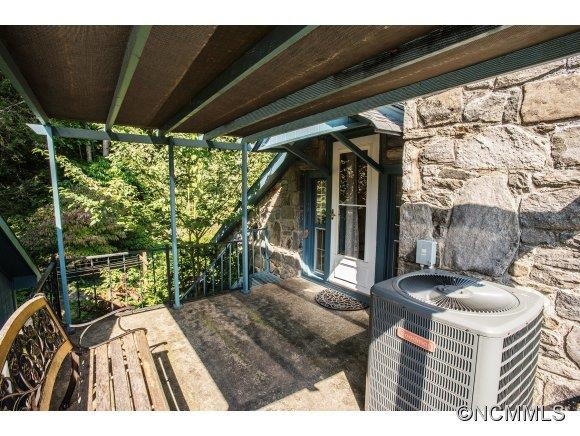 325 Wilson Ave - Photo 14