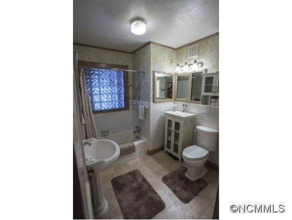 325 Wilson Ave - Photo 9