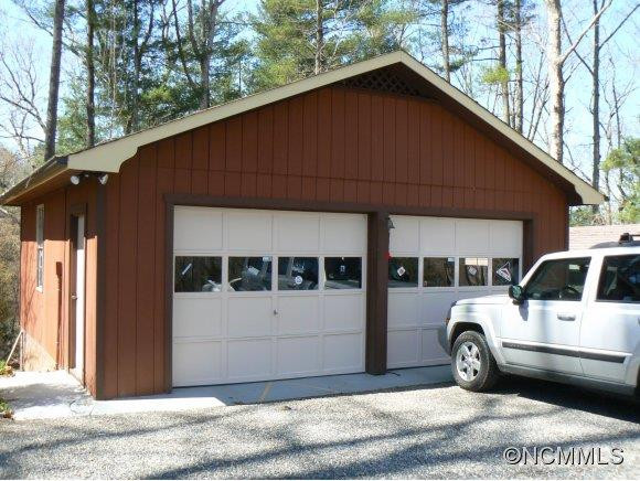 24 Charter Glen - Photo 16