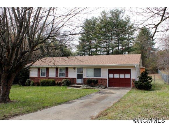 108 Maywood Rd - Photo 2