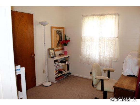 108 Maywood Rd - Photo 15