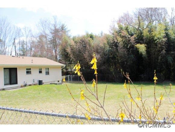 108 Maywood Rd - Photo 4