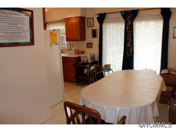 108 Maywood Rd - Photo 9