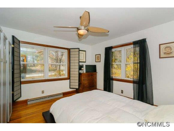 11 North College Street - Photo 14