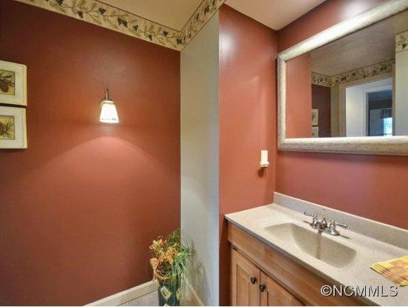110 FAIRWAY KNOLLS DRIVE - Photo 18