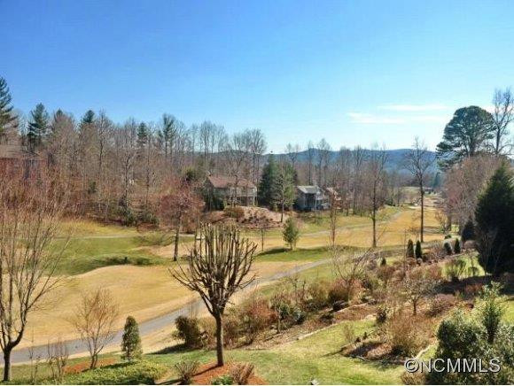 110 FAIRWAY KNOLLS DRIVE - Photo 6