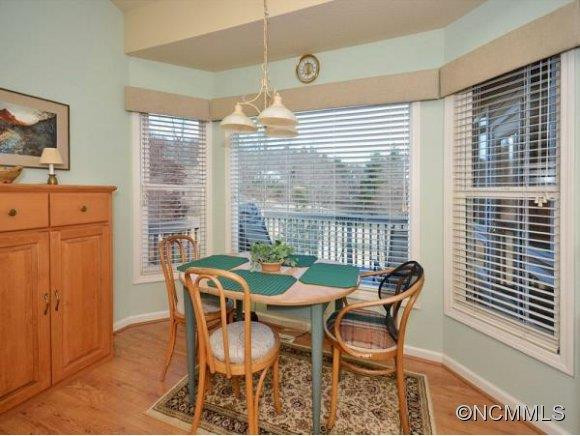 110 FAIRWAY KNOLLS DRIVE - Photo 10