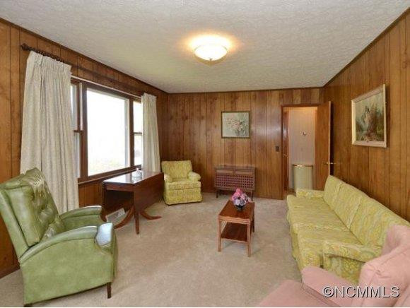 190 FAIRVIEW AVENUE - Photo 3