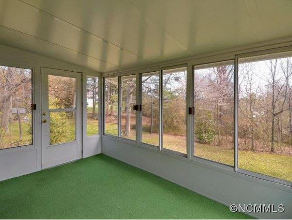 190 FAIRVIEW AVENUE - Photo 9