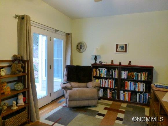 8 Emerald Court - Photo 13