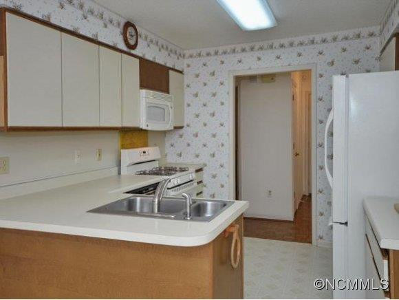 1 CREEKSIDE COURT - Photo 6