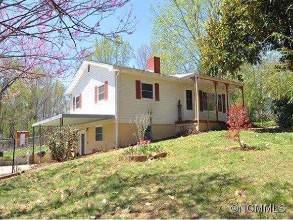 18 Old Oak Hill Road