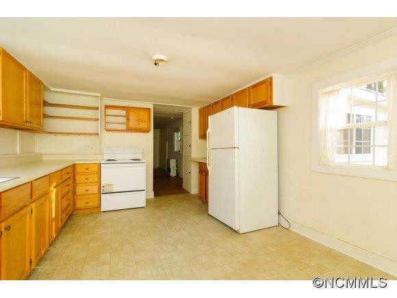 49 1/2 Forest St - Photo 13