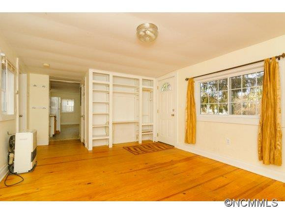 49 1/2 Forest St - Photo 5