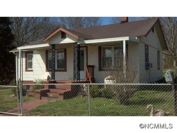3 Oakcrest Place