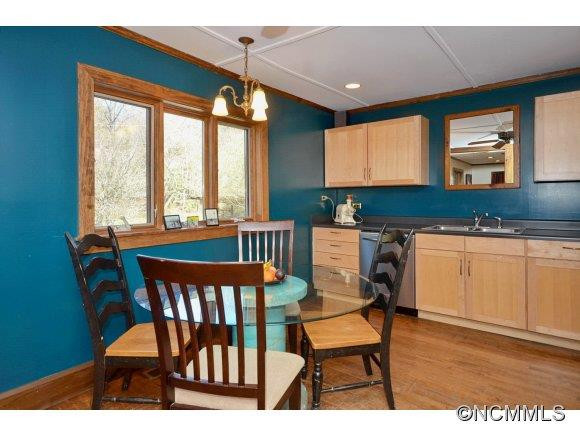 37 Sunset Drive - Photo 6