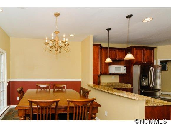 110 Spring Mountain Rd - Photo 6