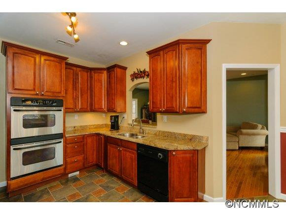 110 Spring Mountain Rd - Photo 10