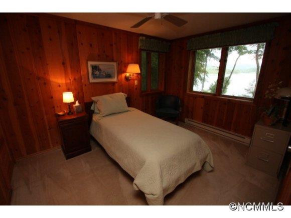 1491 Glenshore Drive - Photo 14