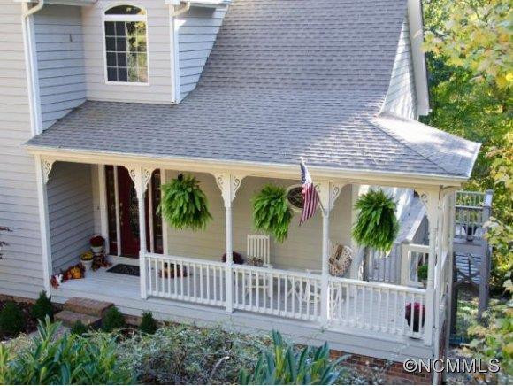 8 AMBERWOOD LANE - Photo 2
