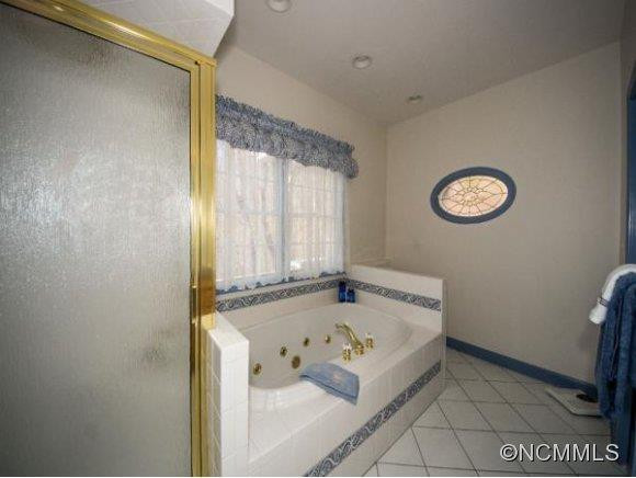 8 AMBERWOOD LANE - Photo 11