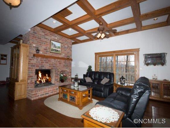 8 AMBERWOOD LANE - Photo 12