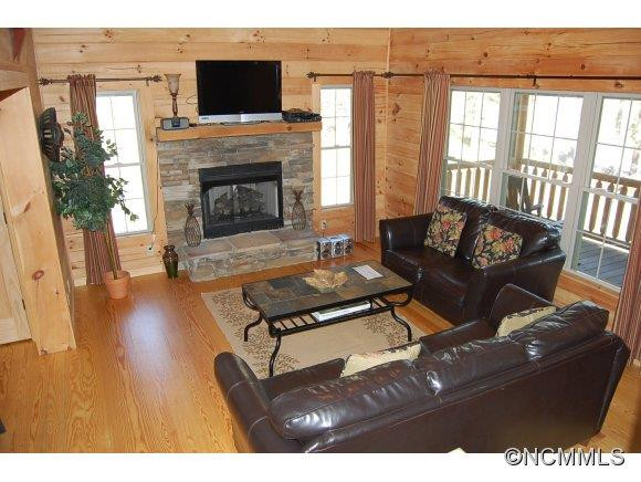 164 Oscelake Way - Photo 2