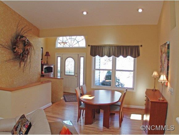 16 Duya Court - Photo 4