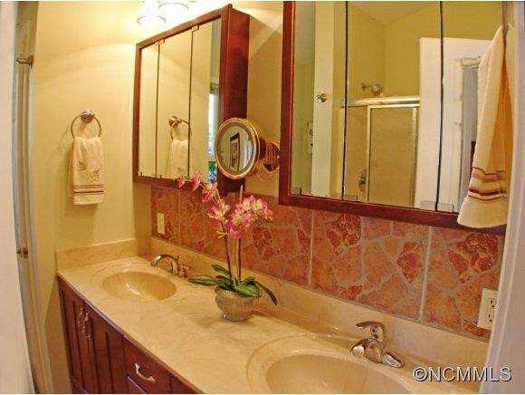 16 Duya Court - Photo 10